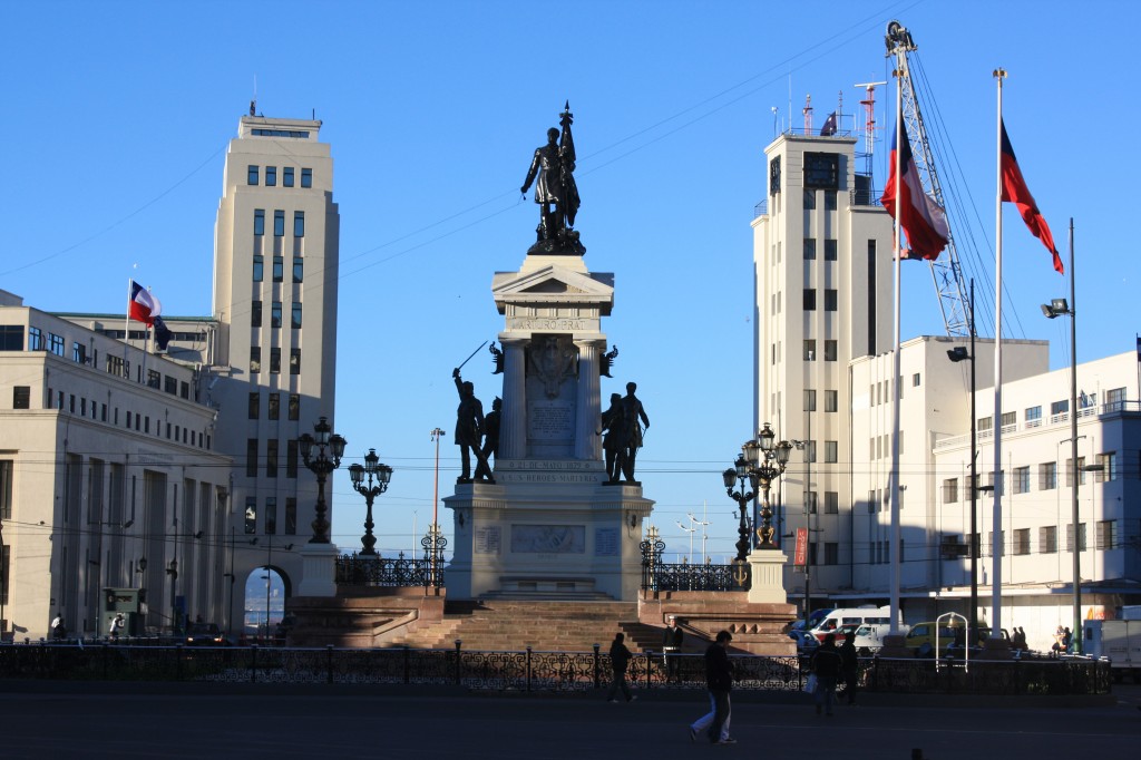 valparaiso plaza arturo prat