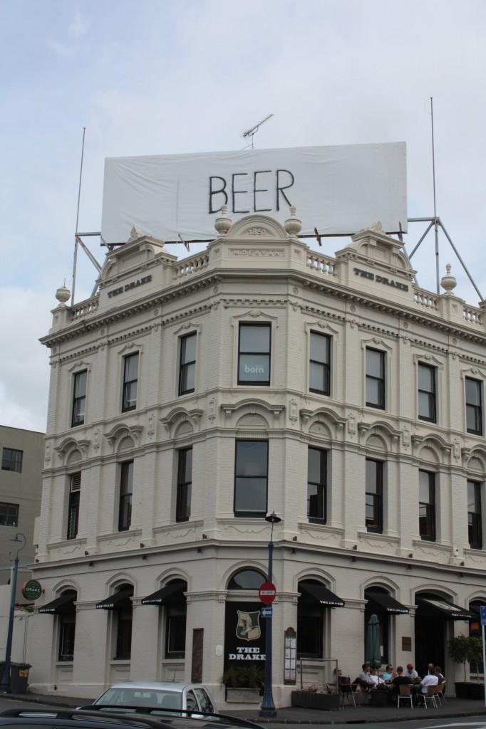 cronicas viajeras auckland humor