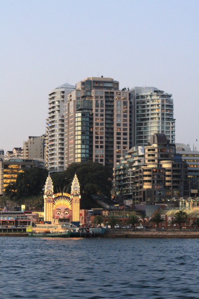 sydney ferry luna park