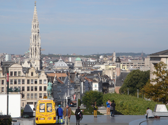 Bruselas, vistas desde Rue Montagne de la Cour