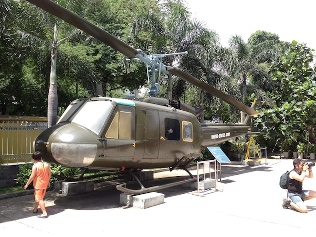 Helicóptero norteamericano en el museo de la Guerra