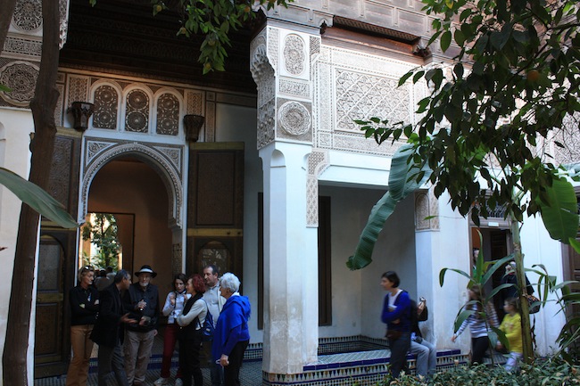 Un rincón del patio principal del Palacio de la Bahía