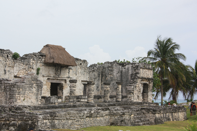 En Tulum las columnas no sostenían: marcaban estatus