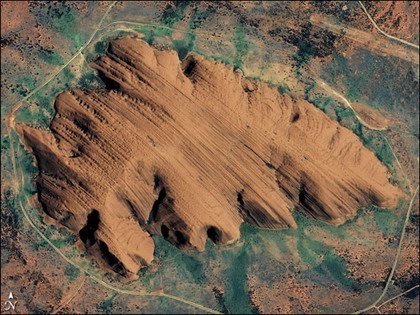 Uluru desde el aire